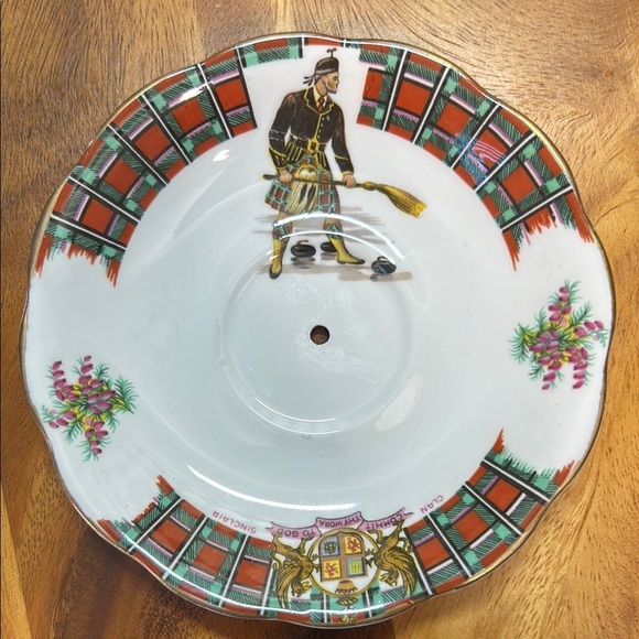 Scottish Themed Decorative Saucer Plates - Picture 2 of 7